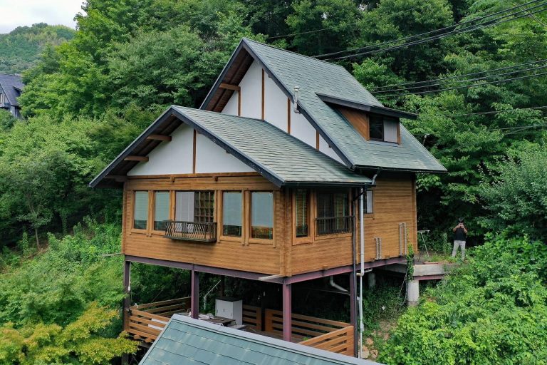 紀の川市桃山町【OUTDOOR STYLE】中古ログハウス 2LDK|いなかぐらしjp 紀の川市桃山町【OUTDOOR STYLE】中古ログハウス 2LDK|いなかぐらしjp